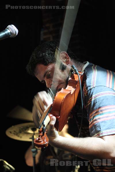 THE CHAP - 2009-09-15 - PARIS - La Maroquinerie - 